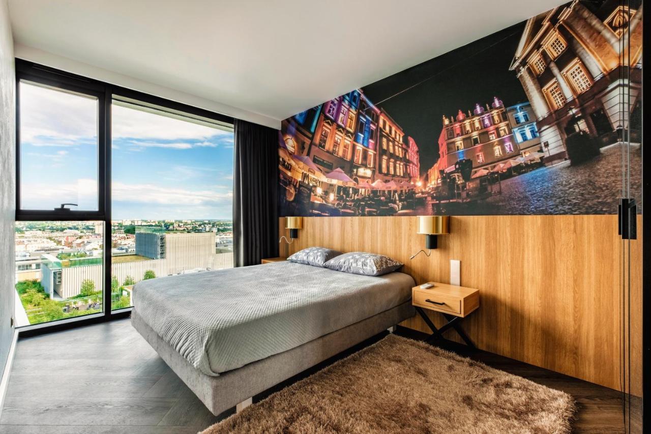 Skyview Suite - Niepowtarzalny Widok I Basen Люблин Экстерьер фото